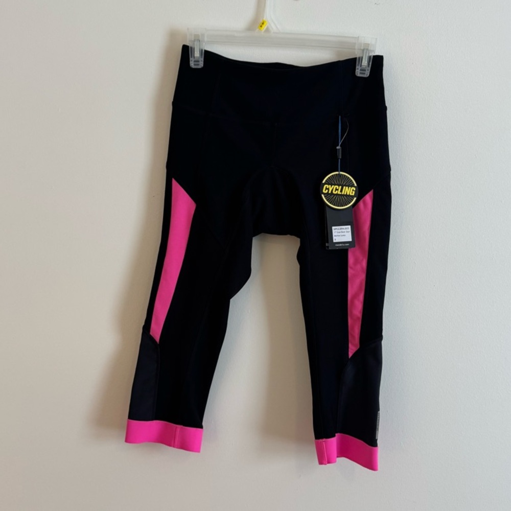 Mondetta Cycling Capris NWT